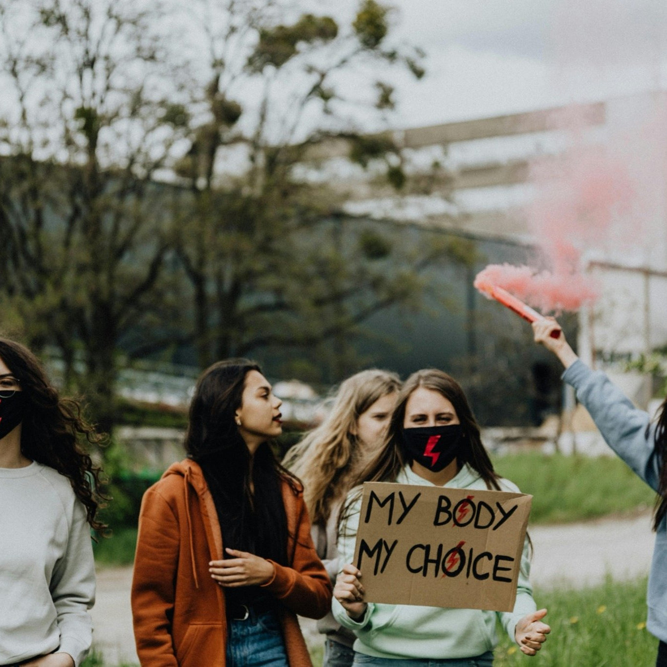 Women Supporting Women: The Ripple Effect That Changes the World - Be Sharp
